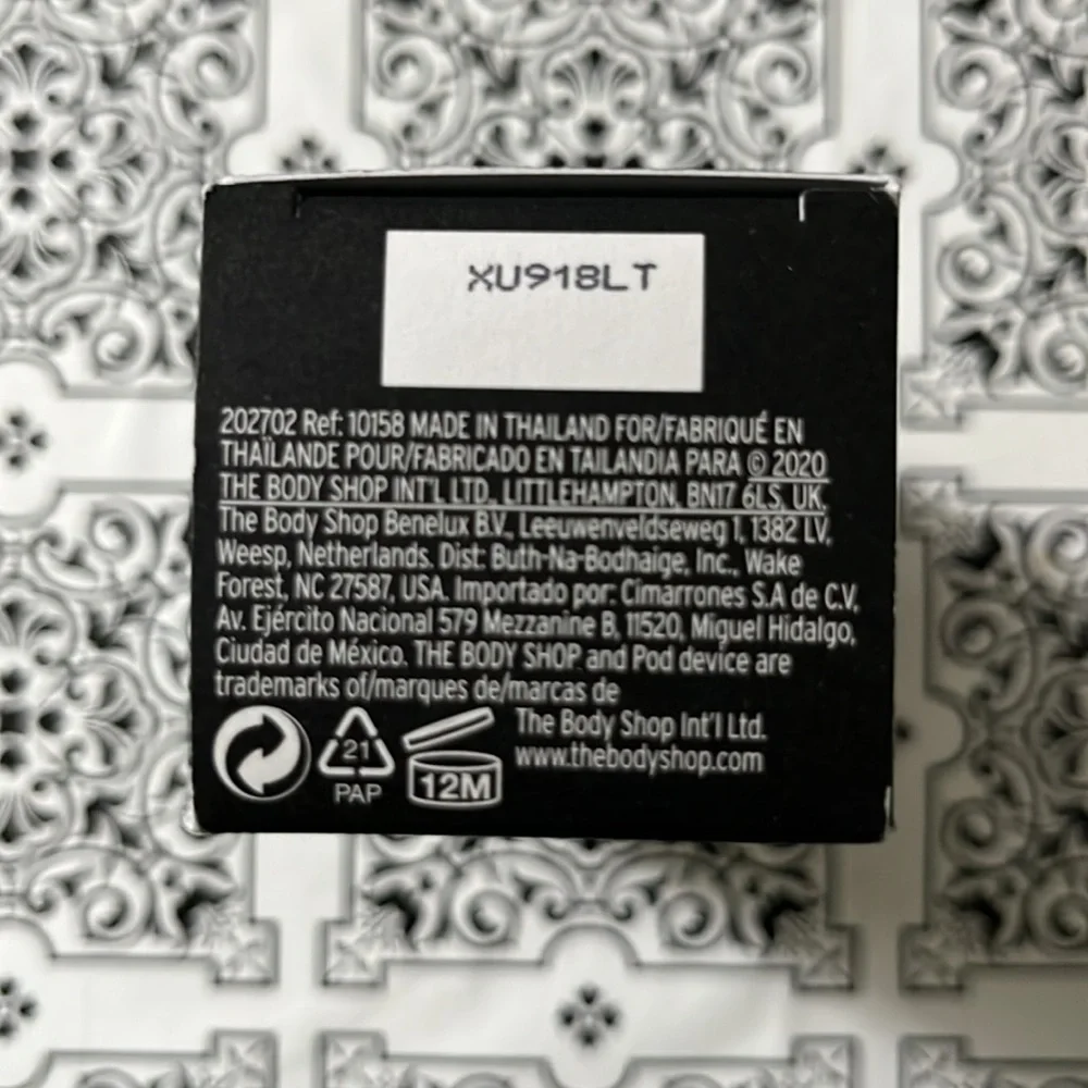 Himalayan Skin Clarifying Overnight Charcoal Peel. The Body Shop. 1.0 Oz. - Picture 3 of 3